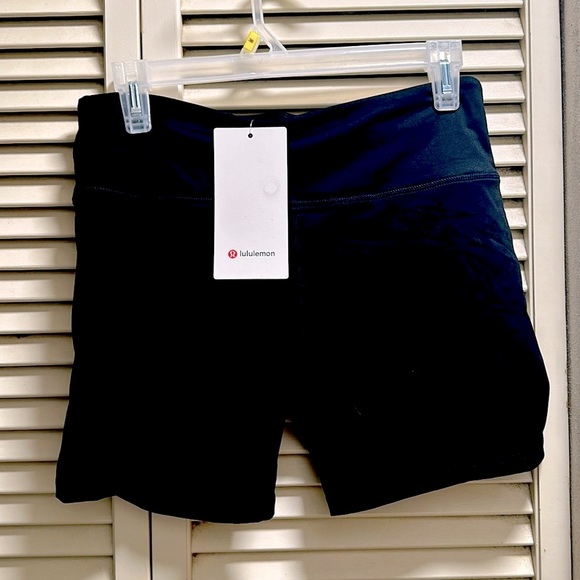 Lulu lemon swiftly tech biker short matching set - Picture 2 of 3